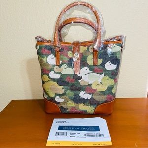 NWT Dooney & Bourke Camouflage Camo duck Medium Cayden Tote - Duck Dynasty